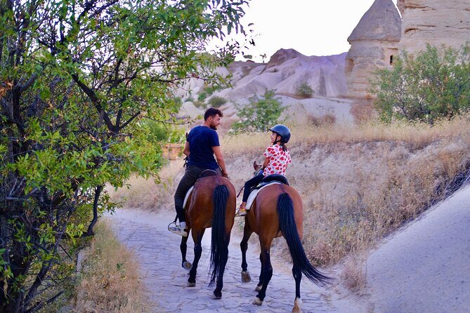 Adventure in Cappadocia Horse Riding Sunset ,Daytime - Horseback Routes Through Rose and Red Valleys (and How Weather Changes Everything)