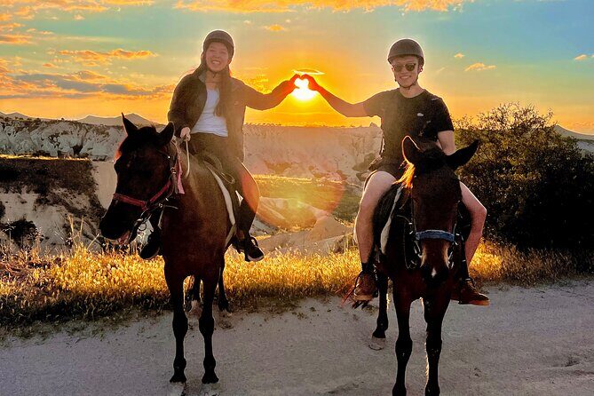 Adventure in Cappadocia Horse Riding Sunset ,Daytime - What the Ride Feels Like: Slow Pace, Hands-on Guidance, and Comfort Stops