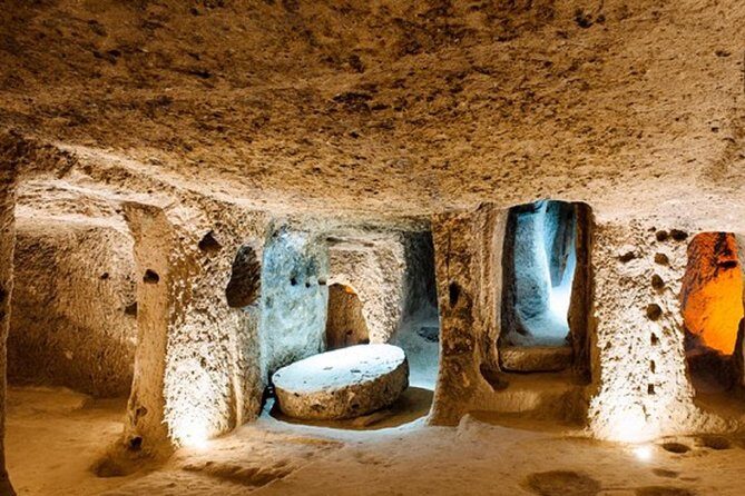 All-in-One Cappadocia Tour: Combined Red and Green Tour - Ozkonak Underground City: refuge tunnels, stables, and ventilation shafts