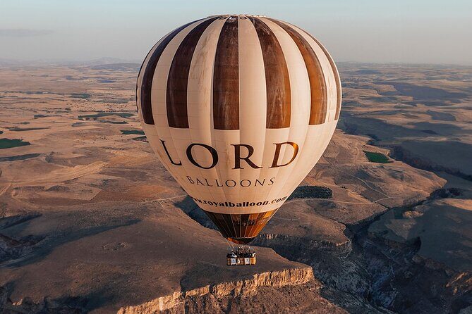 Balloon Flight over Soganli Valley Cappadocia / Lord Balloons - The Crew Experience: Safety Feel, Humor, and the Pilot Factor