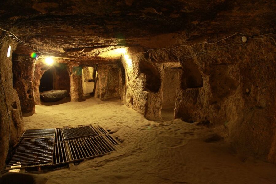 Cappadocia: Derinkuyu Underground City & Ihlara Valley Tour - Derinkuyu Underground City: five levels, courtyards, stables, and tunnels