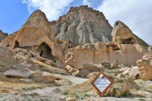 Cappadocia: Full-Day Green Tour w/Lunch & Tickets - Ihlara Valley: The 400-Step Descent and Melendiz River Calm