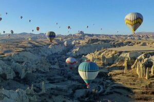 Cappadocia: Göreme Sunrise Hot Air Balloon Ride w/ Breakfast - Getting to the Launch Area: Transfers and the Morning Flow