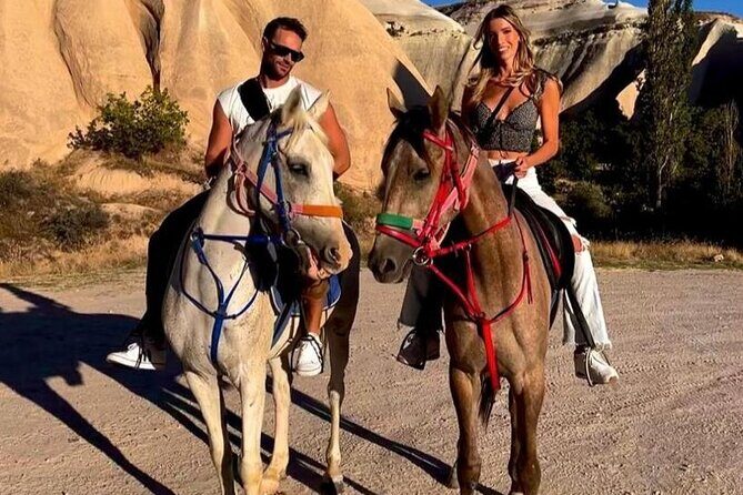 Cappadocia Horse Riding Tour - The 2-hour route: Göreme, Red Valley, Rose Valley