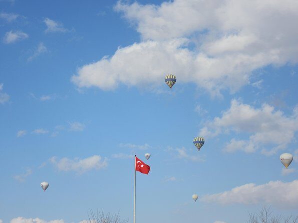 Cappadocia Hot Air Balloon Ride with Breakfast and Champagne - Safety, Pilots, and What a Skilled Crew Does for You