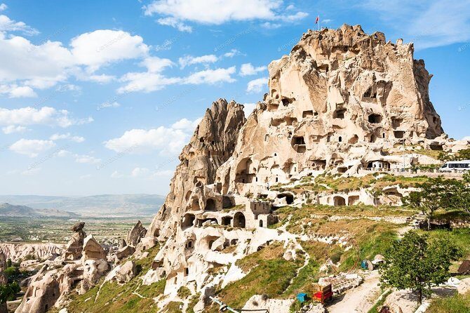 Cappadocia Red Tour - Avanos: watching pottery on the Red River