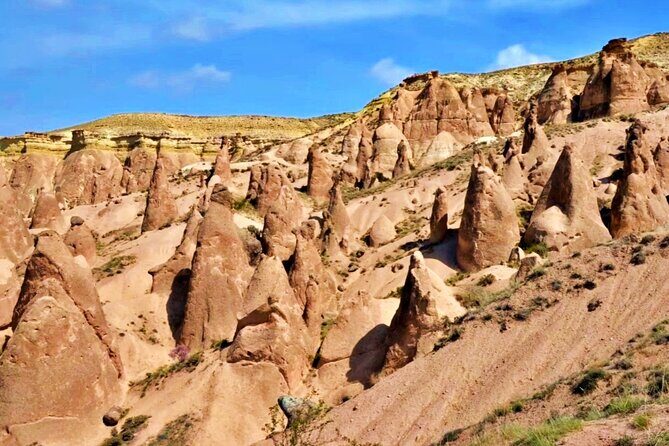 Cappadocia Red Tour (pro guide, transfer incl) - Stop 2: Zelve Open Air Museum and the cave-church story