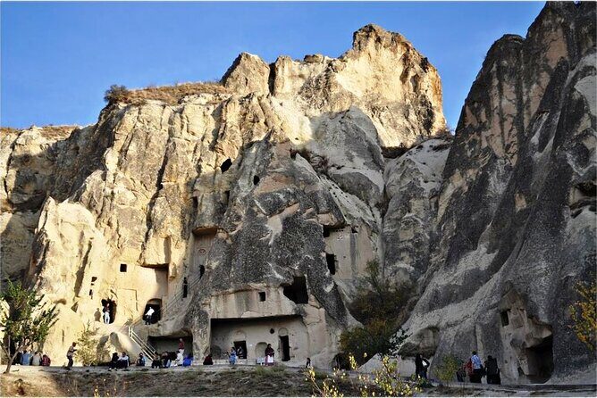 Cappadocia Red Tour (pro guide, transfer incl) - Stop 1: Uçhisar Castle for the first big view