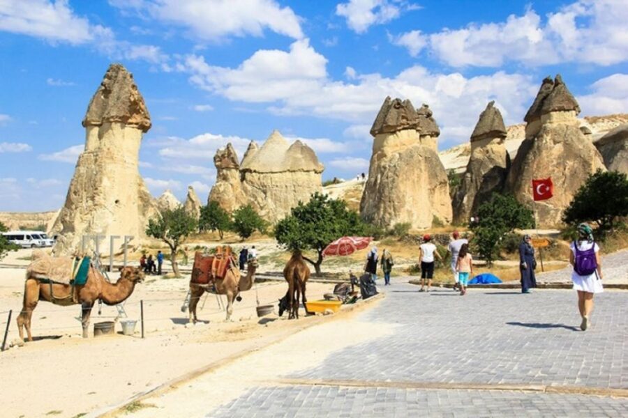 Cappadocia: Red Tour with Entry Fees and Lunch - Group Size, Language, and Guide Style: How the Day Feels