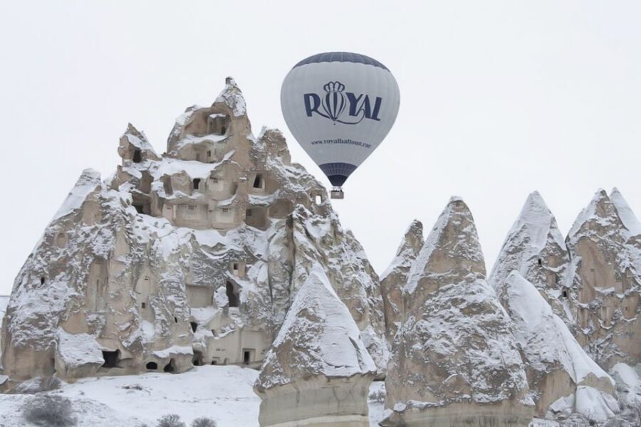 Cappadocia: Royal King Flight - Cappadocia from above: a photo-friendly, pilot-guided route