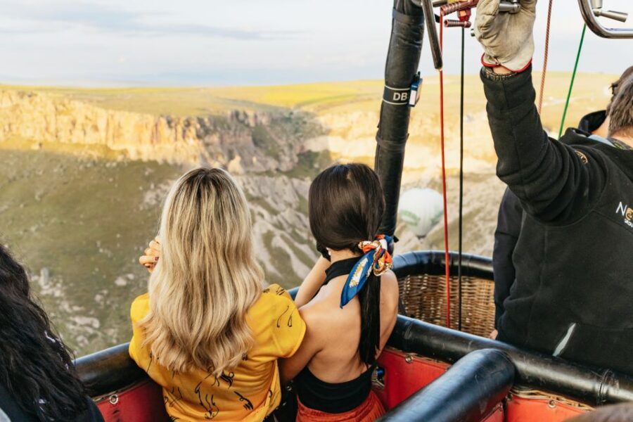 Cappadocia: Soganli Valley Hot Air Balloon Tour at Sunrise - Practical tips to make your morning smoother