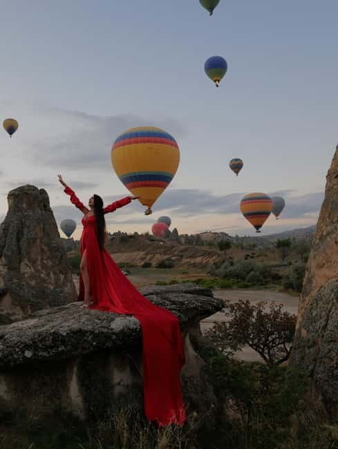 Cappadocia Sunrise or Sunset Photoshoot - At the panoramic viewpoint: how you get photos that don’t look like stress shots