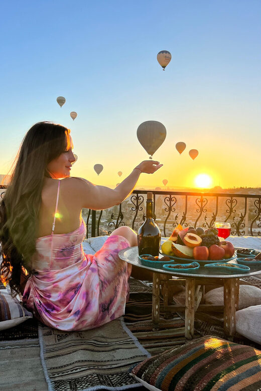 Cappadocia: Terrace Photo Spot With Balloon Flight View - Sunrise terrace magic: balloon views at exactly the right time