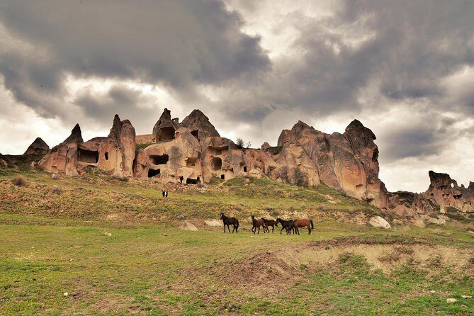 Cappadocia Tour - Guides: when the commentary clicks (and when you should manage expectations)