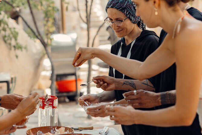 Cooking Class at Exclusive Kings Valley - Lunch on the Patio: Outdoors Under the Vines