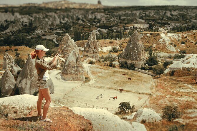 Deluxe & Private Basis - Cappadocia's Essentials - in one day - Pottery kebab lunch in a cave restaurant