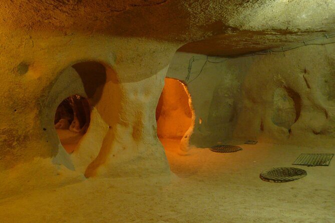 Green Tour: Cappadocia’s Emerald Depths & Underground Secrets - Kaymaklı Underground City: Tunnels, Ventilation, and the Weight of Survival