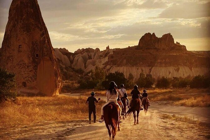 Horse Riding And ATV Tour With Sunset in Cappadocia (2 Hours) - What to Wear and Bring for a Sunset Ride