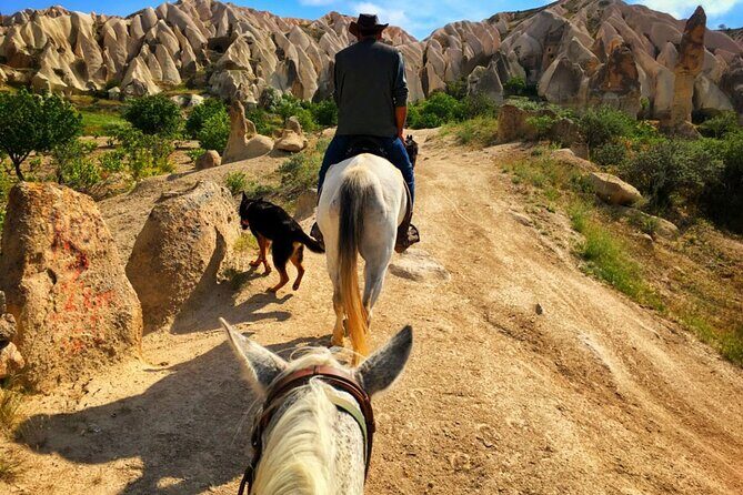 Horse Riding in the Valleys of Cappadocia - Getting on the horse: what the start instruction really feels like