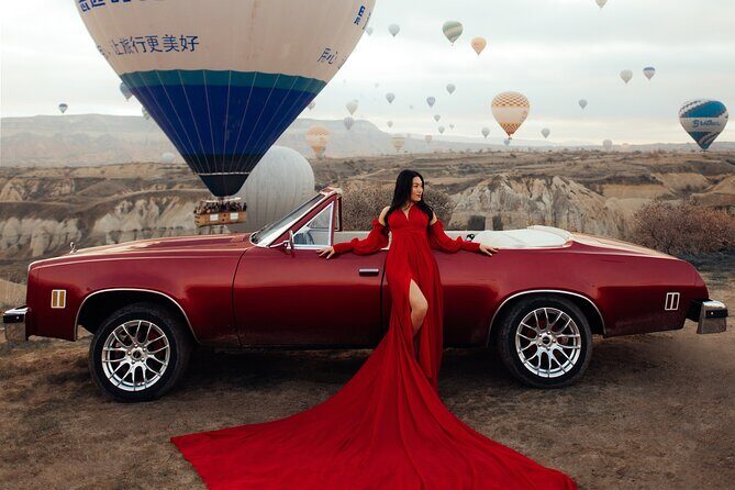 Private Classic Car Sunrise Balloon Chasing Experience - Love Valley in the Classic Car: Quick Stop, Big Visual Payoff