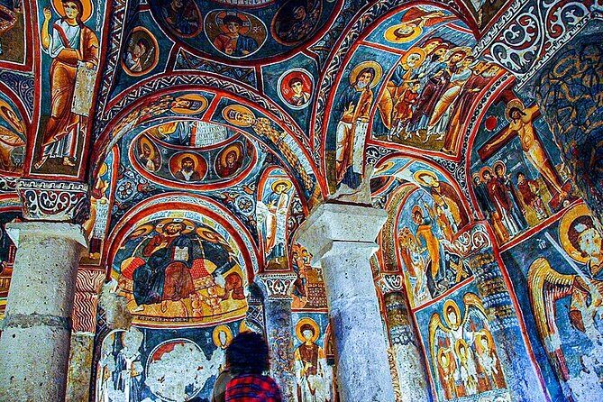 Private Red Tour with Pottery Workshop in Cappadocia - Underground city (Derinkuyu/Kaymakli): the cool, dark reset you’ll feel