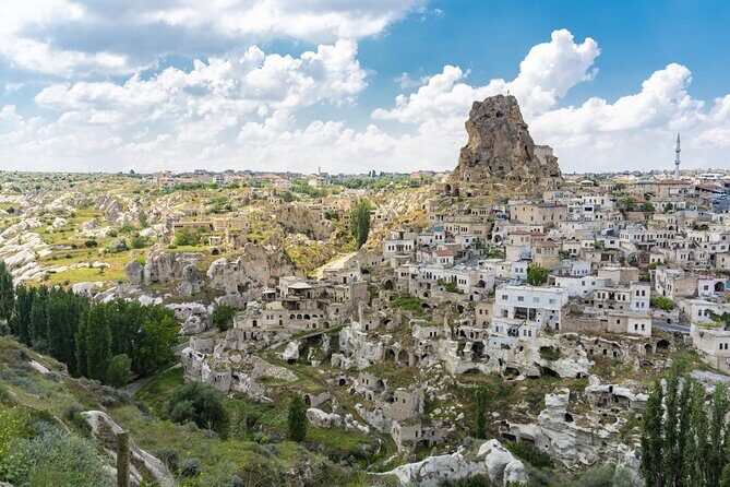Red / North of Cappadocia Tour - Stop 3: Uchisar Castle Viewpoints and the Cave-Castle Feel
