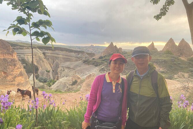 Red & Rose Valley Sunset Hiking Tour with a Trekking Dog "Oscar" - Key things you’ll notice on this hike