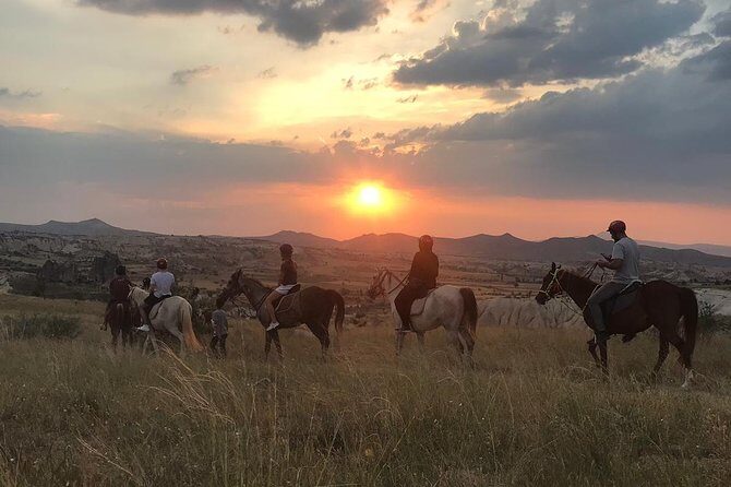 Sunset Horsebackriding-Tour through the Valleys of Cappadocia - Why this sunset ride through Red and Rose Valleys feels special