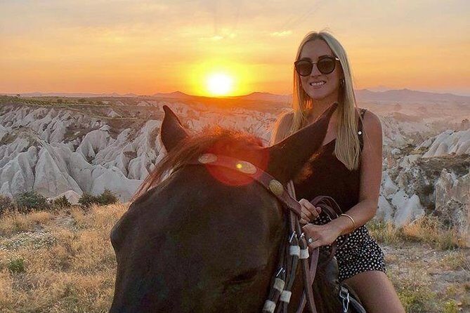 The Best Sunset Horseback Riding Tours in Cappadocia - Group size, pace, and timing: how they affect your photos